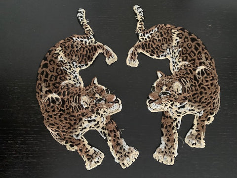 Embroidered leopard patch (pairs only)